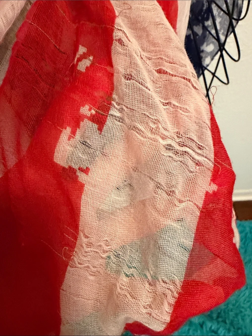 🆓🆓🆓FREE w/PURCHASE🆓🆓🆓Red & White Sheer Scarf Wrap